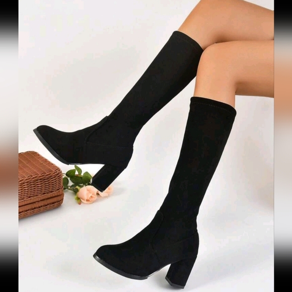 High Heeled Boots With British Style, Chunky Heel, Pointed - Picture 4 of 4